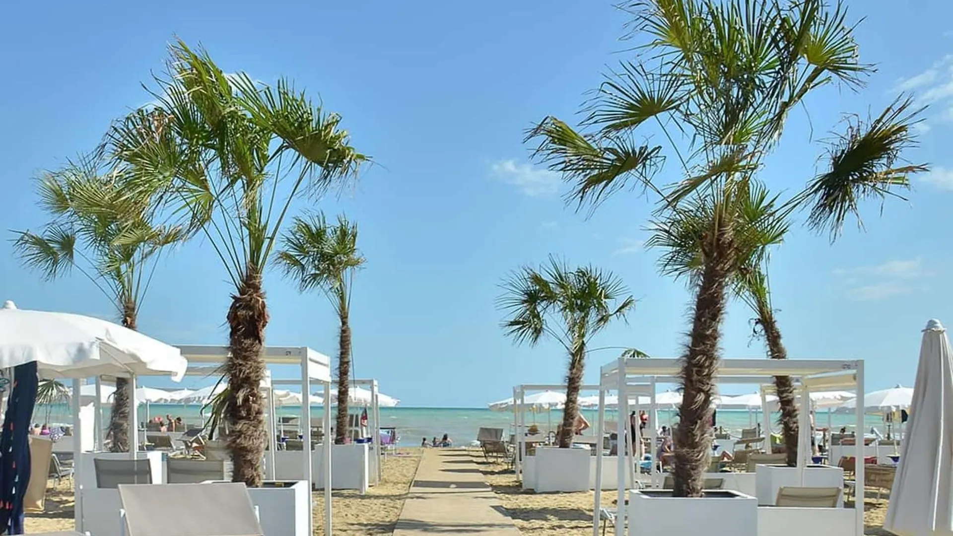 Апартаменты Warm Flat In The Heart Of Bibione - Beahost 0*,